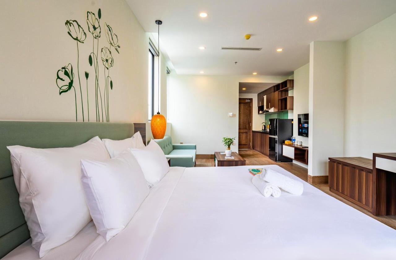 Sea Breeze Condotel Danang Bagian luar foto