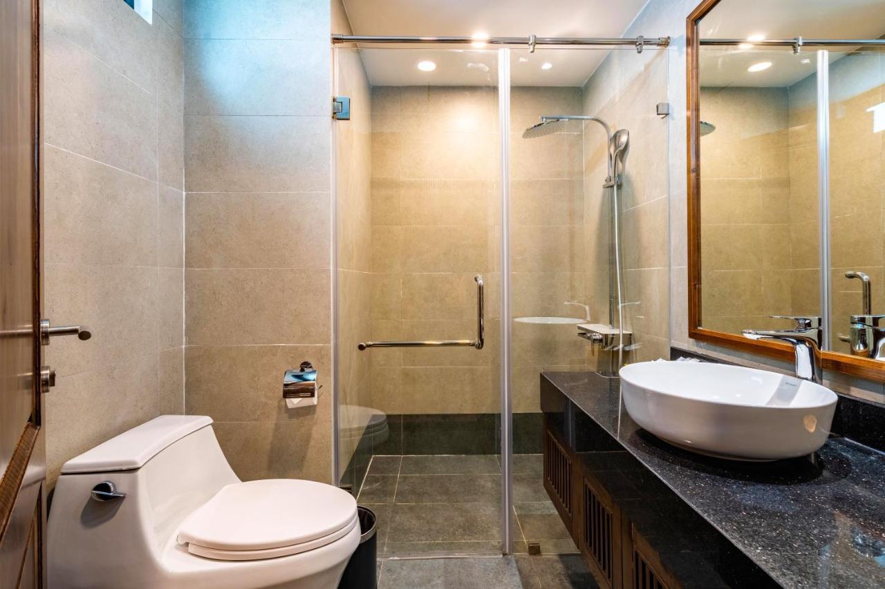 Sea Breeze Condotel Danang Bagian luar foto