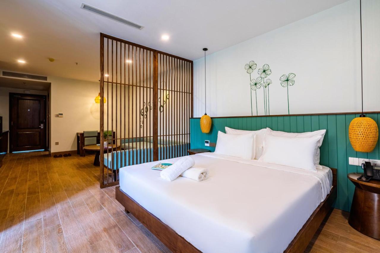 Sea Breeze Condotel Danang Bagian luar foto