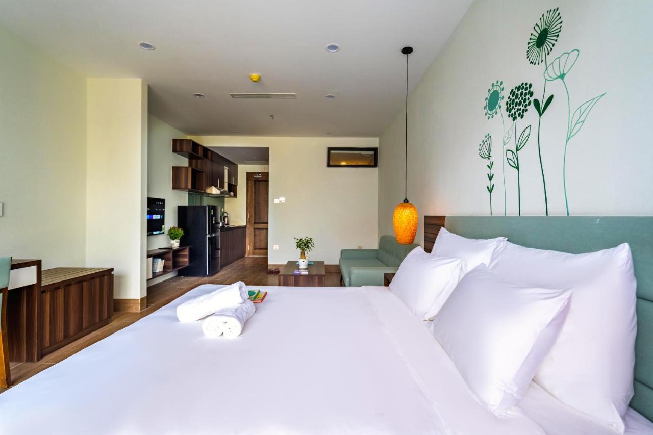 Sea Breeze Condotel Danang Bagian luar foto